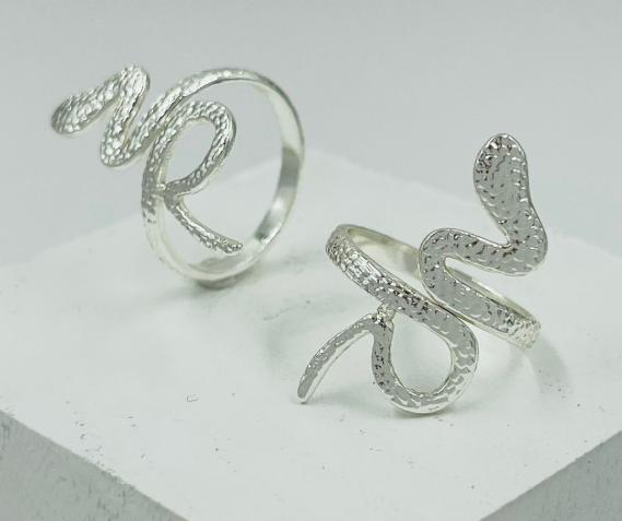 ANILLO ACERO INOXIDABLE PLATIZADO SERPIENTE