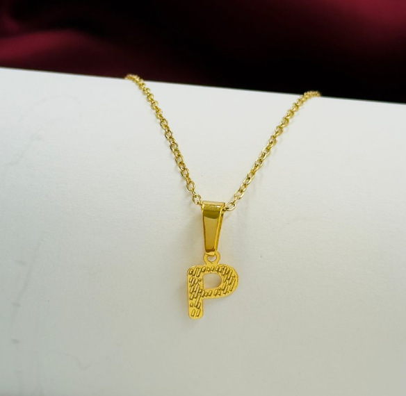 CADENA DIJE ACERO INOXIDABLE LETRA P DORADO