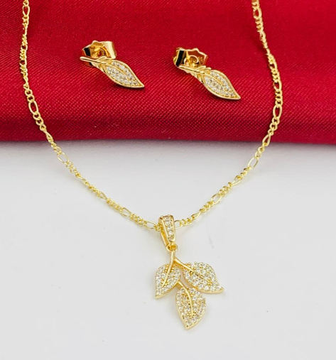 JUEGO RODIO HOJAS COLGANDO DORADO CIRCONES