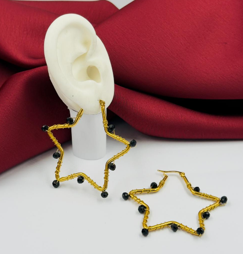 CANDONGA ACERO INOXIDABLE ESTRELLA CIRCON NEGRO ALAMBRE DORADO