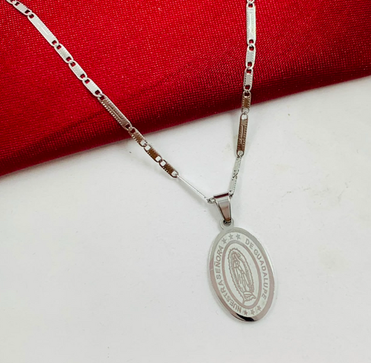 DUO ACERO INOXIDANLE MEDALLA VIRGEN OVALADA PLATEADO