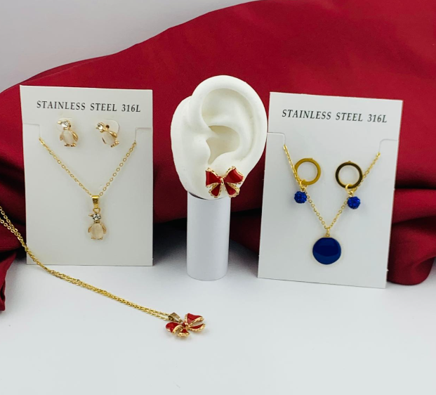 12 JUEGUITOS SURTIDOS COVER GOLD ($4.500 C/U)