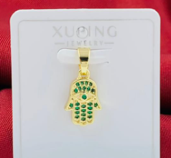 DIJE RODIO MANO DORADO CIRCON VERDE