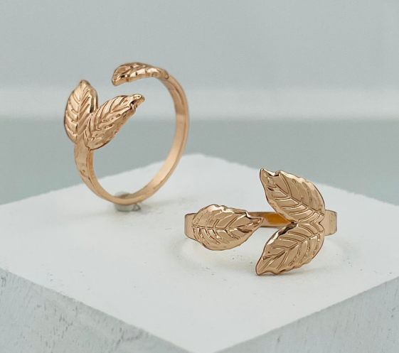 ANILLO ACERO INOXIDABLE HOJA ROSA