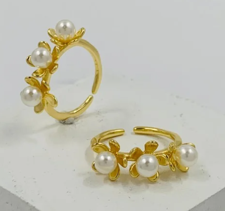 ANILLO RODIO FLOR PERLA DORADO