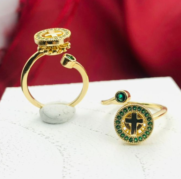 ANILLO RODIO GIRATORIO CRUZ REDONDO CIRCON VERDE DORADO
