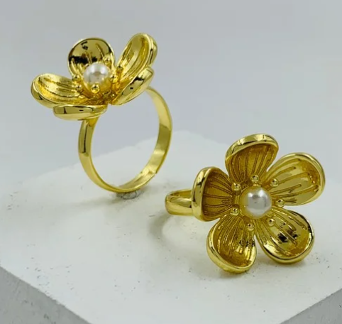 ANILLO RODIO FLOR PERLA DORADO