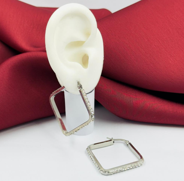 CANDONGA ACERO INOXIDABLE ROMBO LINEA BLANCA CIRCON PLATEADO