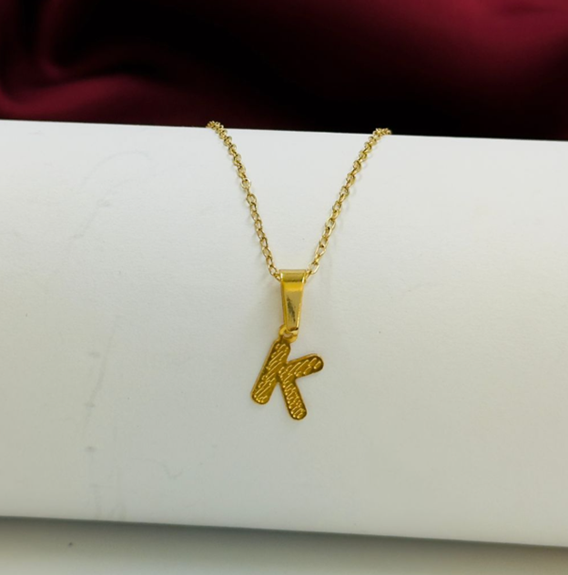 CADENA DIJE ACERO INOXIDABLE LETRA K DORADO
