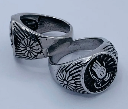 ANILLO ACERO INOXIDABLE MANOS ORANDO PLATEADO