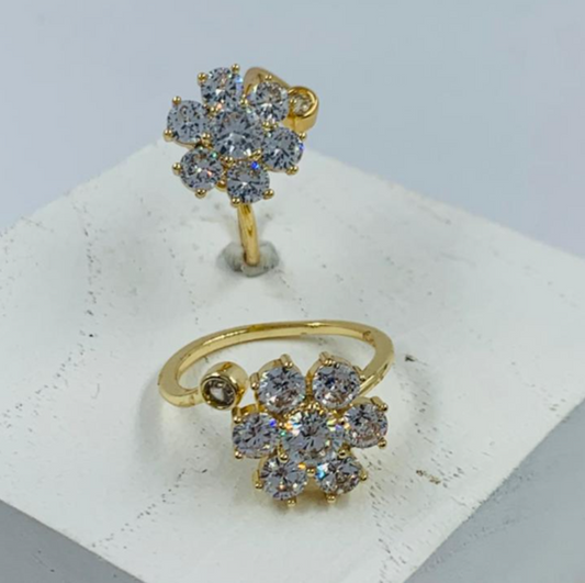 ANILLO RODIO GIRATORIO FLOR CIRCONES GRANDE DORADO