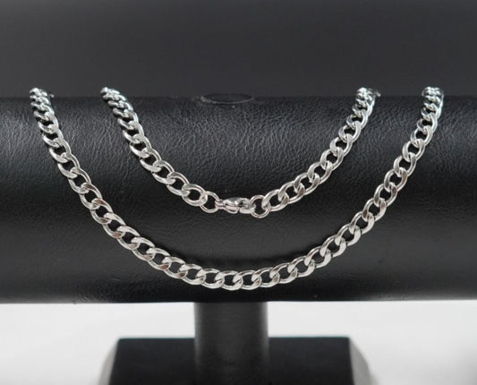 CADENA PLATEADA CUBANA MEDIANA ACERO INOXIDABLE 60CM