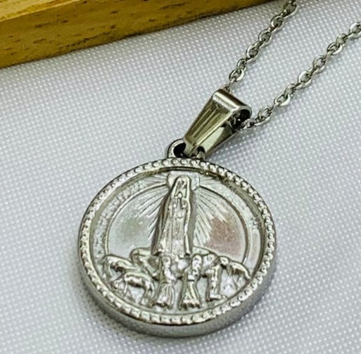 DUO VIRGEN PLATEADO ACERO INOXIDABLE