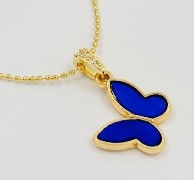 DIJE MARIPOSA BLANCA DORADA RODIO